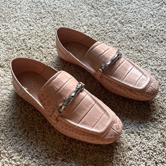 Vince Camuto Perenna Loafers - Picture 2 of 9